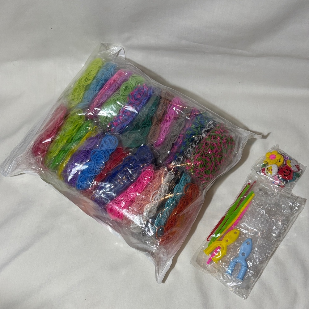 31 Colors of Loom Bands with Tools and Charms Set Craft Kit